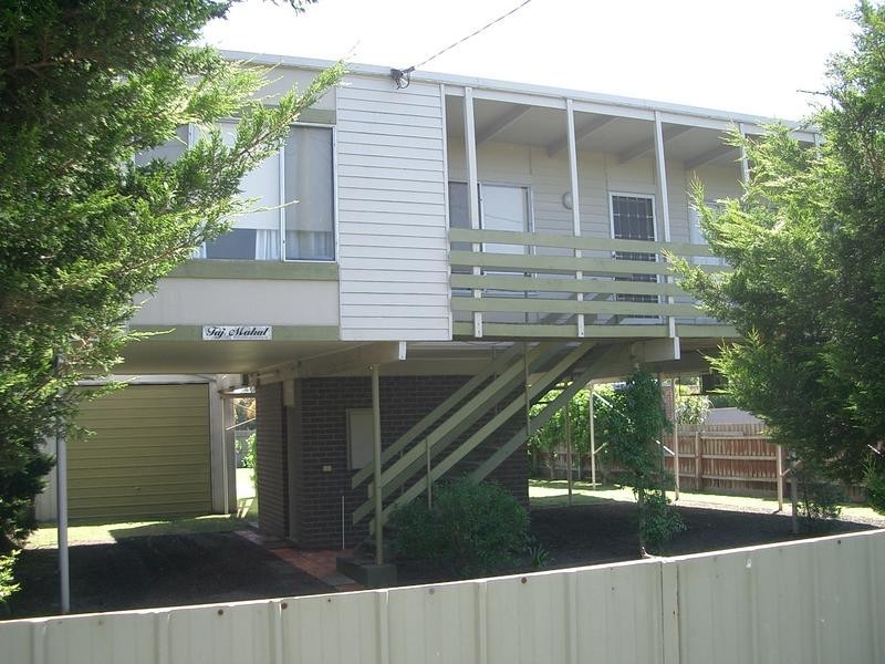 11 Coach Road, Indented Head VIC 3223