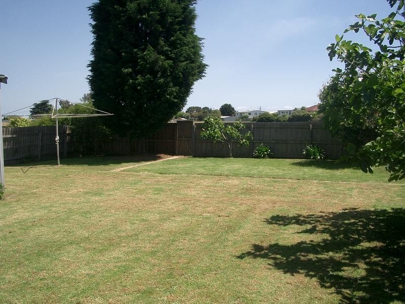 11 Coach Road, Indented Head VIC 3223