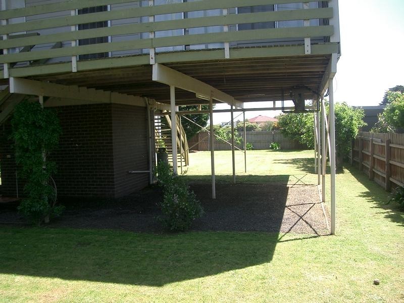 11 Coach Road, Indented Head VIC 3223