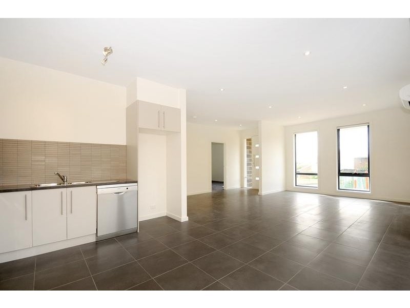 1/2 Linda Court, Portarlington VIC 3223