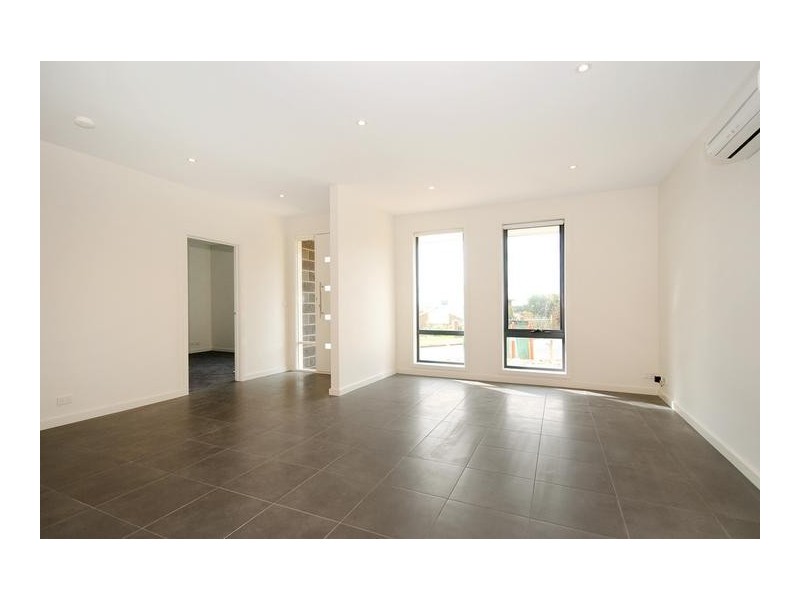 1/2 Linda Court, Portarlington VIC 3223