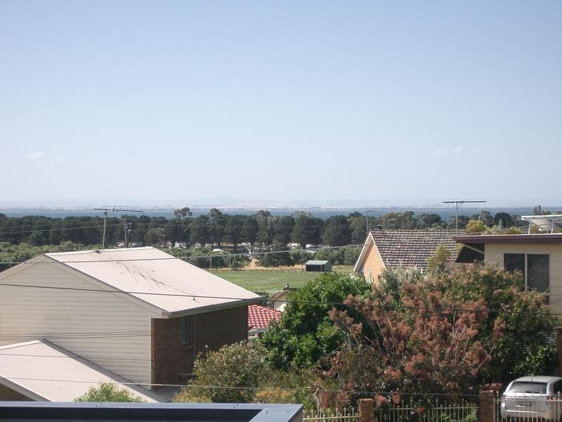 2/2 LINDA COURT, Portarlington VIC 3223