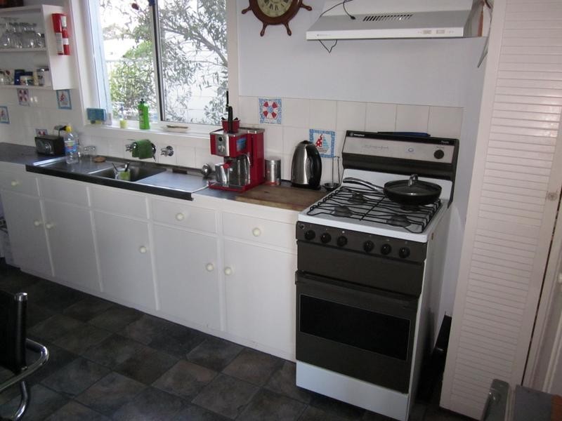 27 Whiting Ave, Indented Head VIC 3223