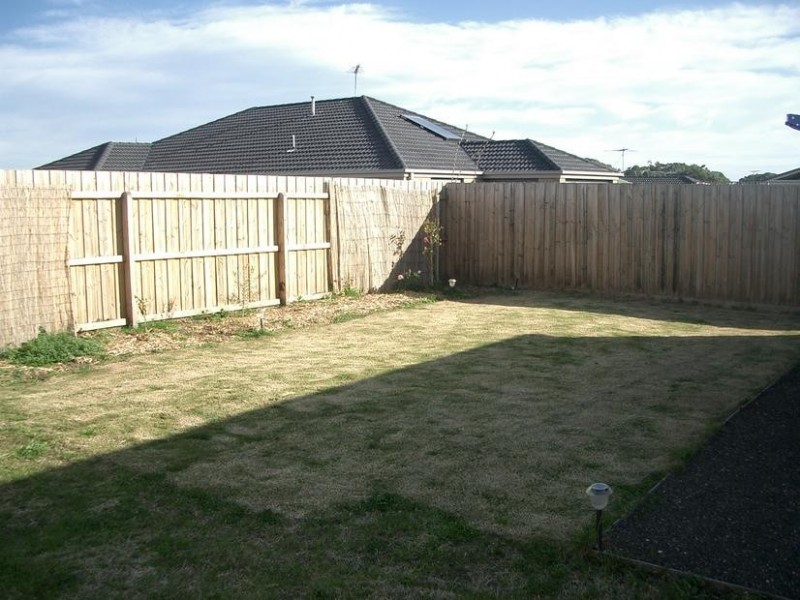 11 Sealion Court, Indented Head VIC 3223