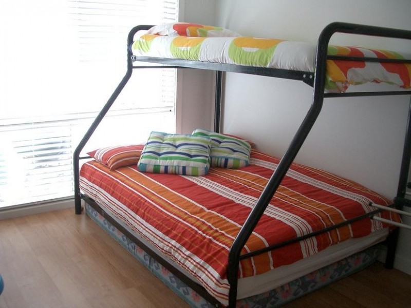 4 Adam, Indented Head VIC 3223