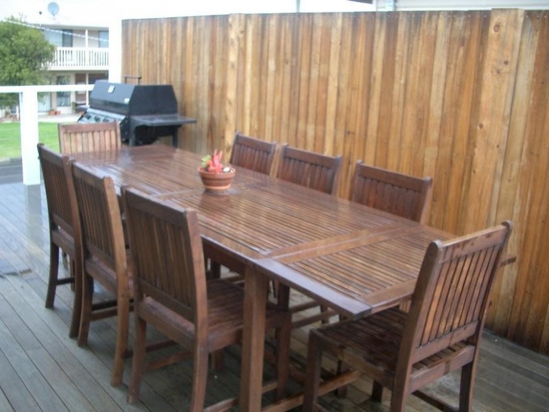 4 Adam, Indented Head VIC 3223