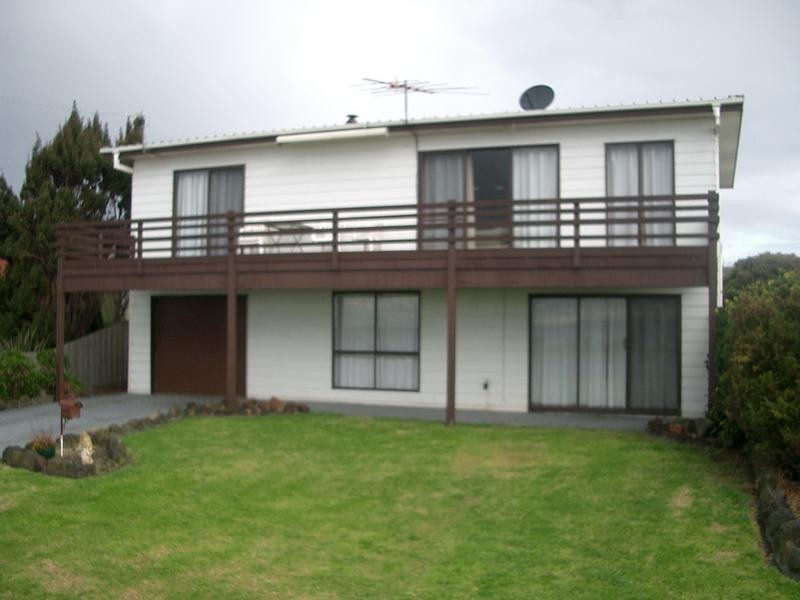 142 The Esplanade, Portarlington VIC 3223