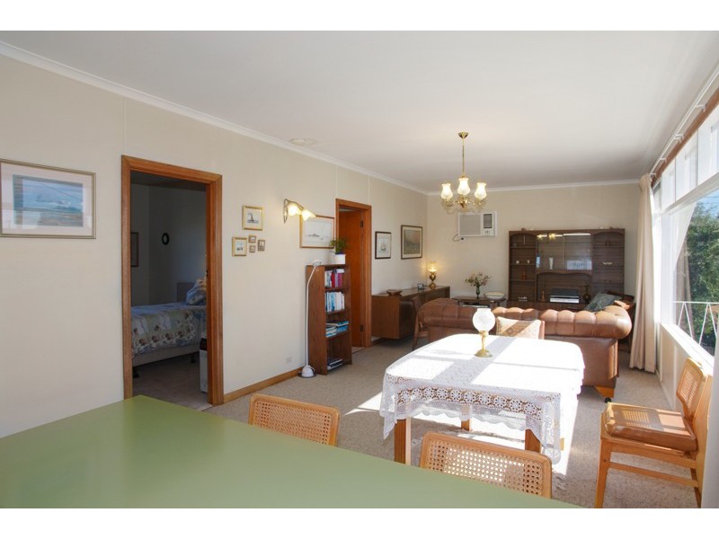 24 Walpole Ave, Indented Head VIC 3223