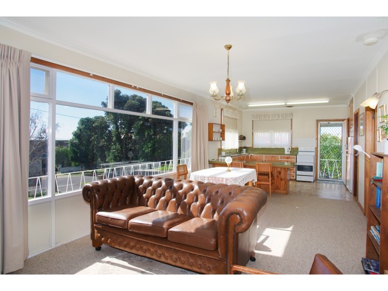 24 Walpole Ave, Indented Head VIC 3223