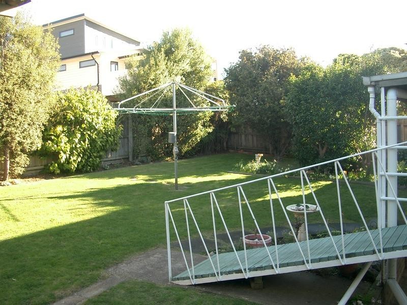 24 Walpole Ave, Indented Head VIC 3223