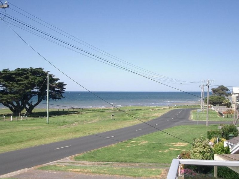 2/35 The Esplanade, Portarlington VIC 3223