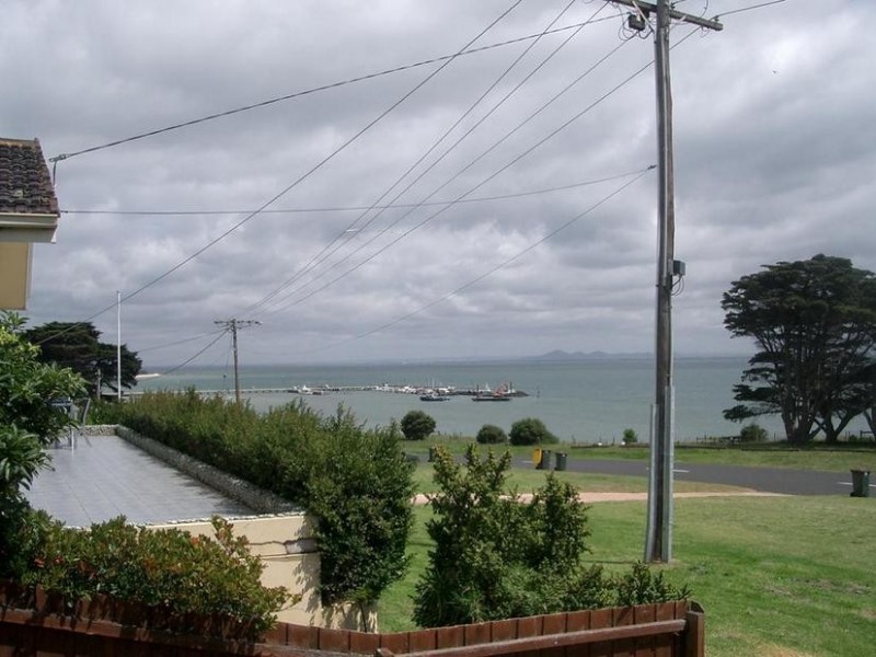 1/ 7 The Esplanade, Portarlington VIC 3223