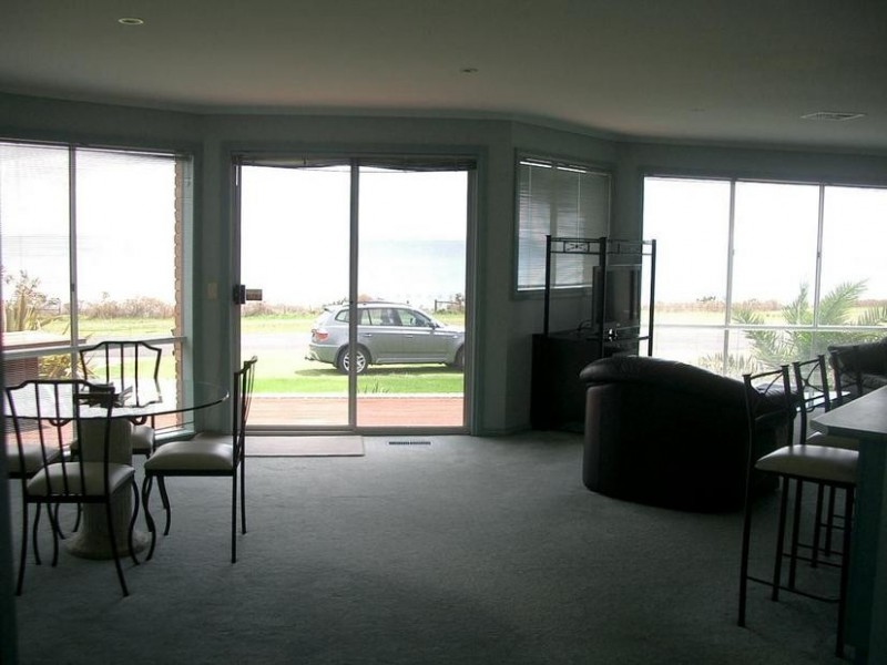 1/ 7 The Esplanade, Portarlington VIC 3223