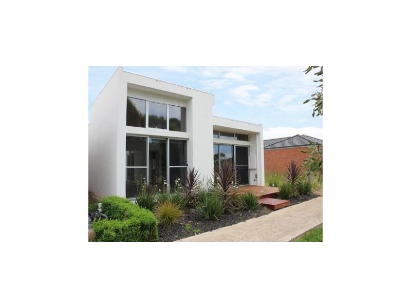 5 Halyard Terrace, St Leonards VIC 3223