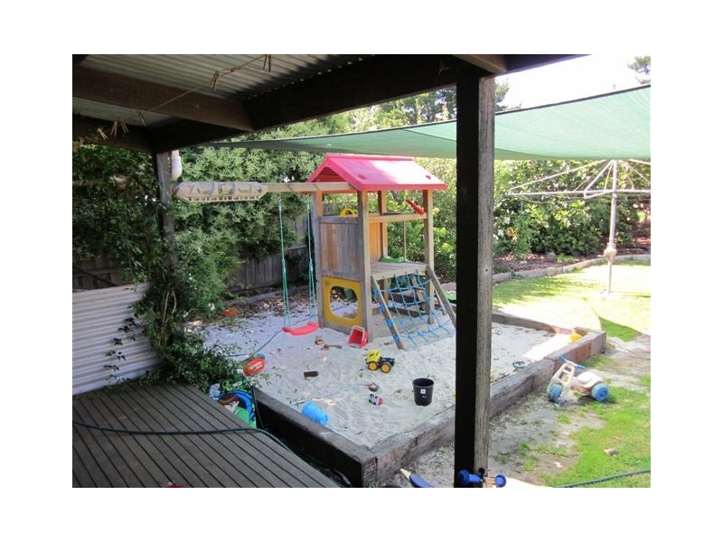 100 Fenwick Street, Portarlington VIC 3223