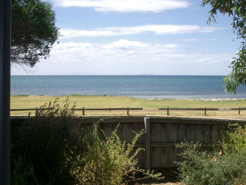 42 The Esplanade, Portarlington VIC 3223