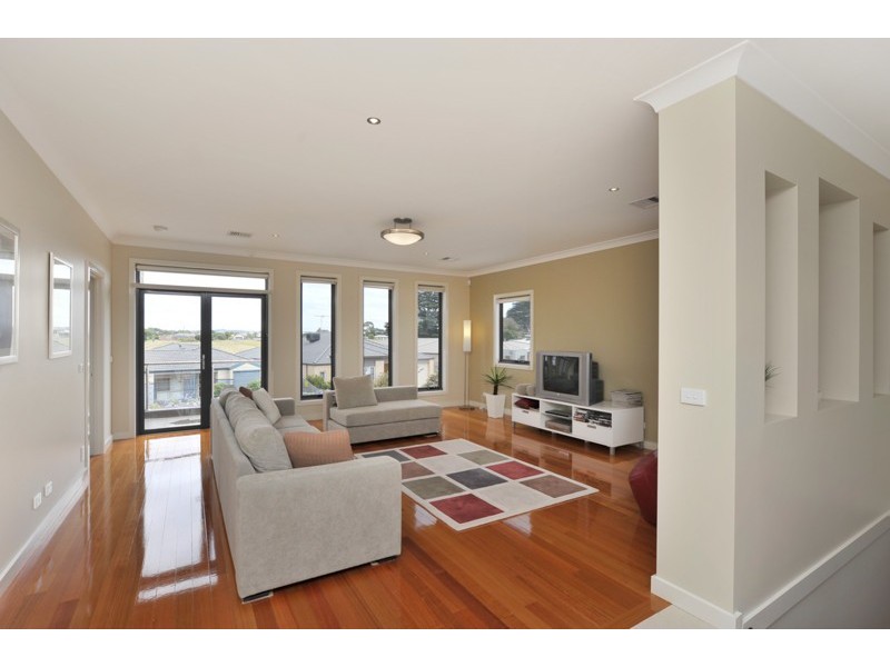 6 Yacht Court, Indented Head VIC 3223