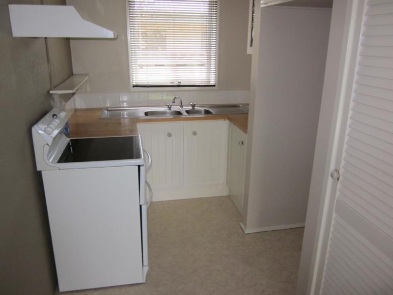 2/9 Sproat, Portarlington VIC 3223