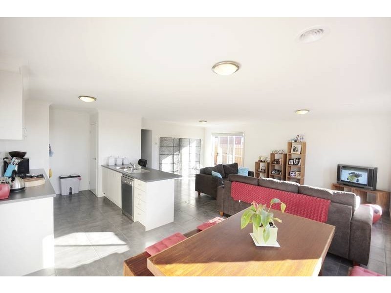 2 Seahorse Court, Indented Head VIC 3223