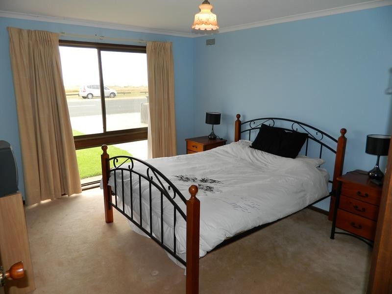 175 The Esplanade, Indented Head VIC 3223