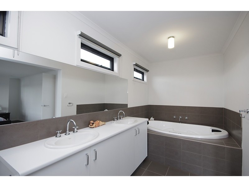 84 Mercer Street, Portarlington VIC 3223