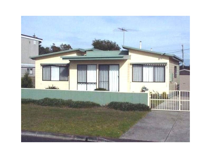 176 THE ESPLANADE, Indented Head VIC 3223