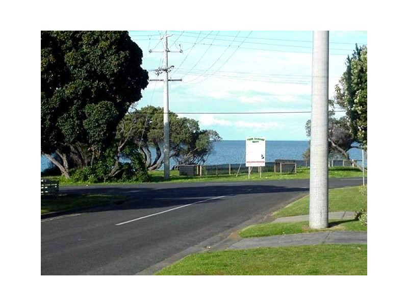 52 JUBILEE AVENUE, Indented Head VIC 3223