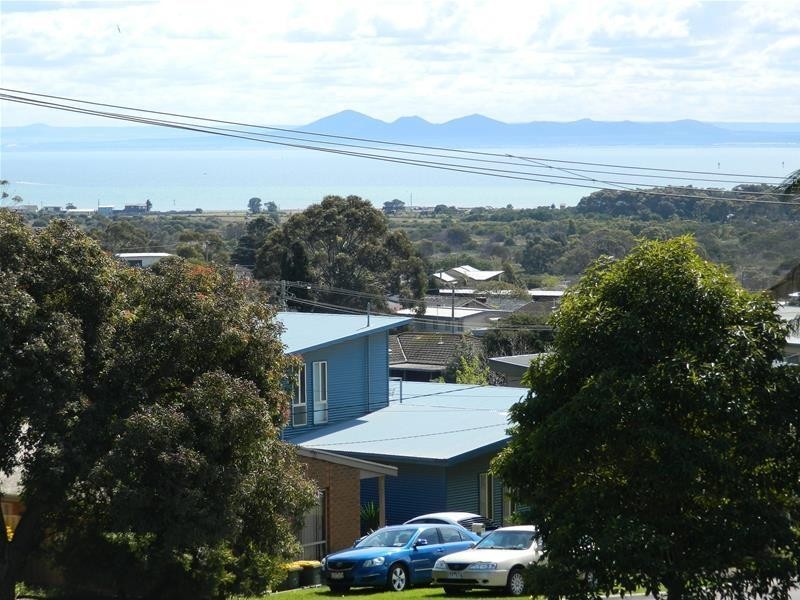 4 San Fernando Avenue, Portarlington VIC 3223