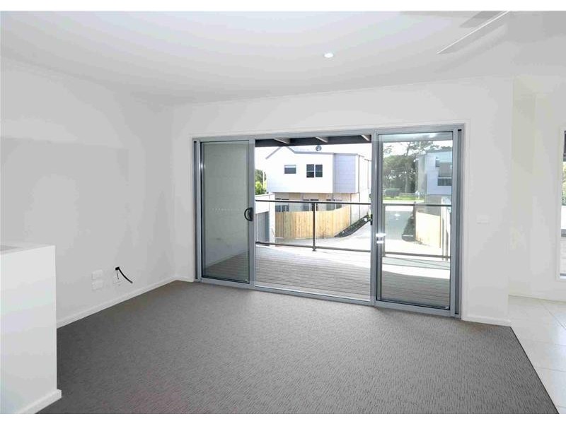 2-326 The Esplanade, Indented Head VIC 3223