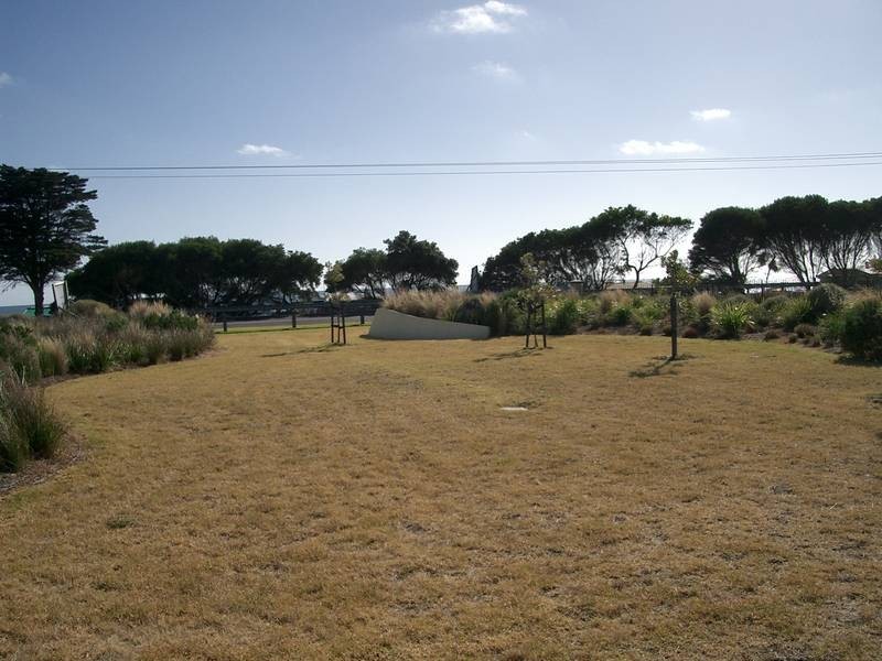 260 The Esplanade, Indented Head VIC 3223