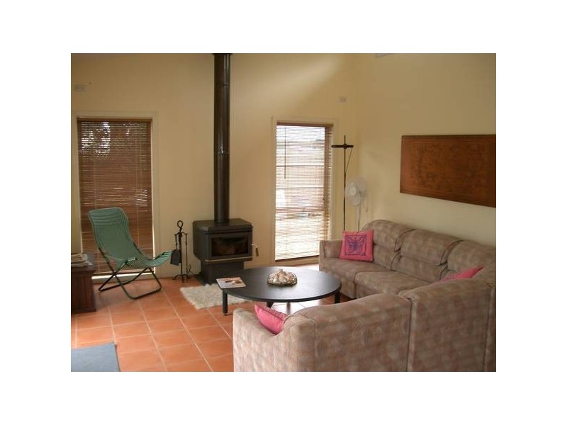 17 WATTLHILL GROVE, St Leonards VIC 3223