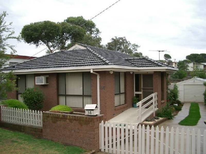 34 HARDING STREET, Portarlington VIC 3223