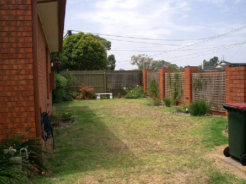 1/38 Dudley Parade, St Leonards VIC 3223