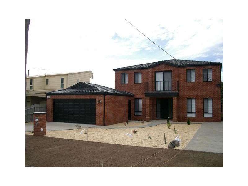 13 Whiting Avenue, Indented Head VIC 3223