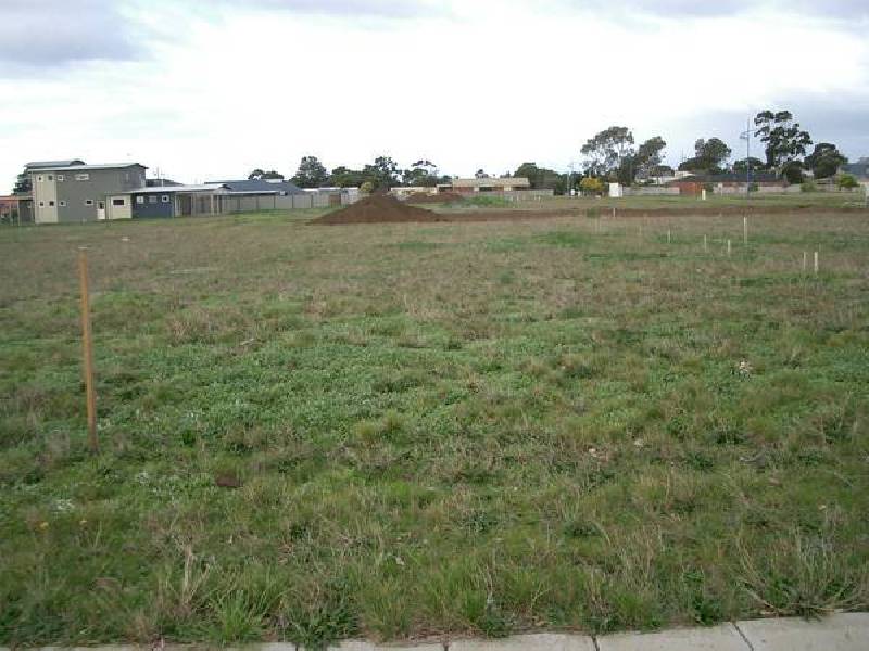 23 Seachange Way, St Leonards VIC 3223