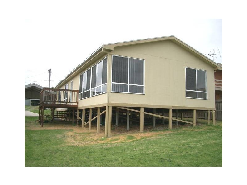 16 DARRYL STREET, Portarlington VIC 3223