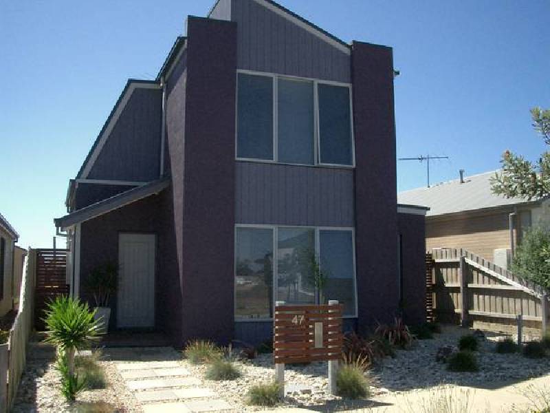 47 Pearl Bay Passage, St Leonards VIC 3223