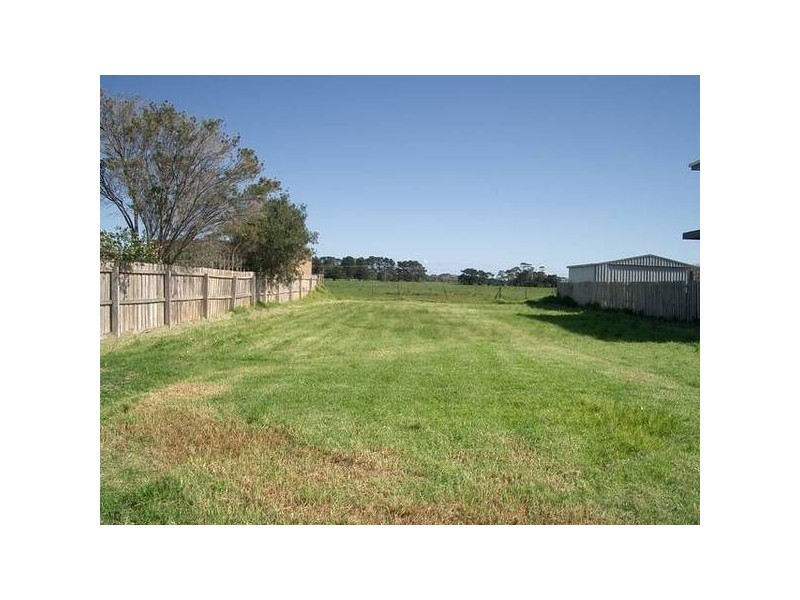 12 Brett Drive, Indented Head VIC 3223