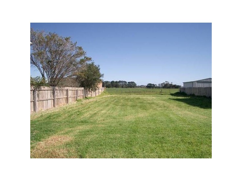 12 Brett Drive, Indented Head VIC 3223