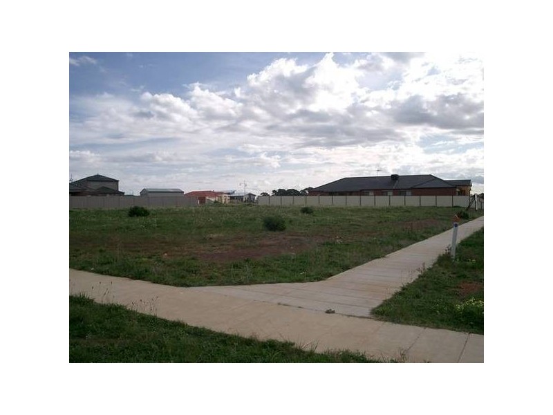 235 Mainsail Drive, St Leonards VIC 3223