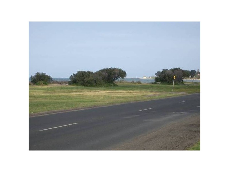 427 The Esplanade, St Leonards VIC 3223