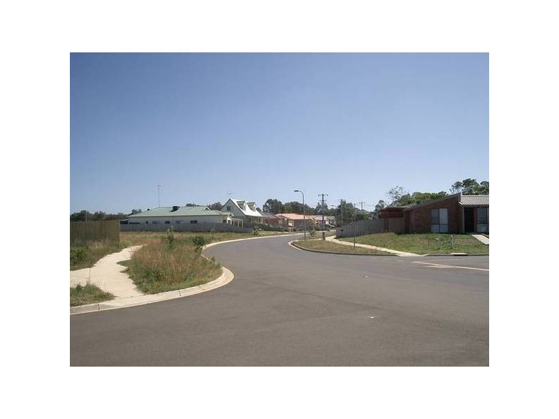 5 Calk Terrace, St Leonards VIC 3223