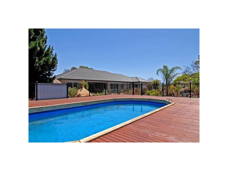 33 Glenrana Drive, Indented Head VIC 3223