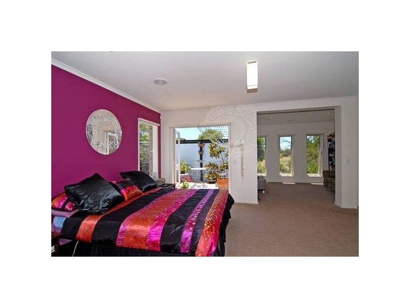 33 Glenrana Drive, Indented Head VIC 3223