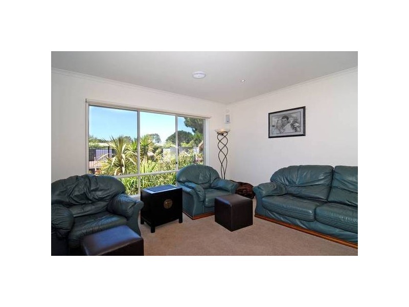 33 Glenrana Drive, Indented Head VIC 3223