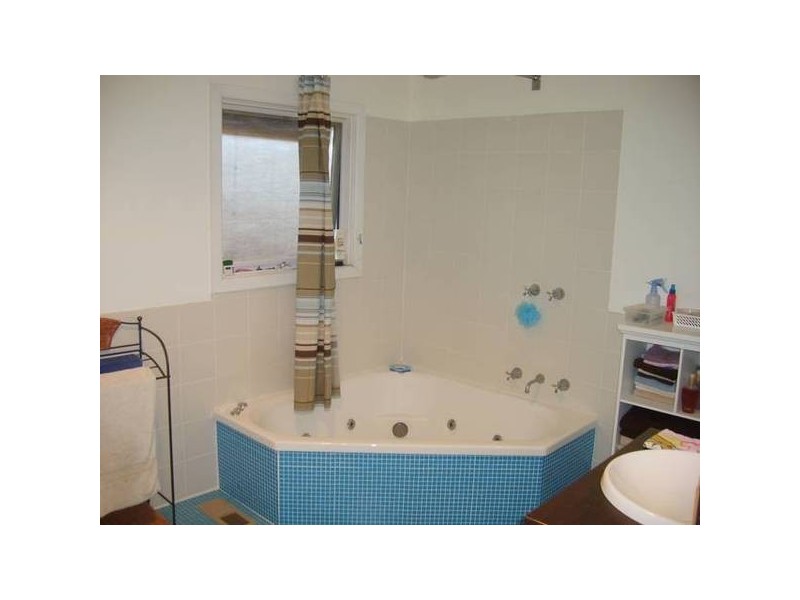 36 Sunset Boulevard, Portarlington VIC 3223