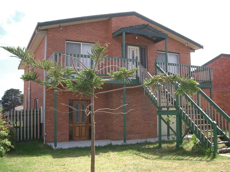 15 Coach Road, Indented Head VIC 3223