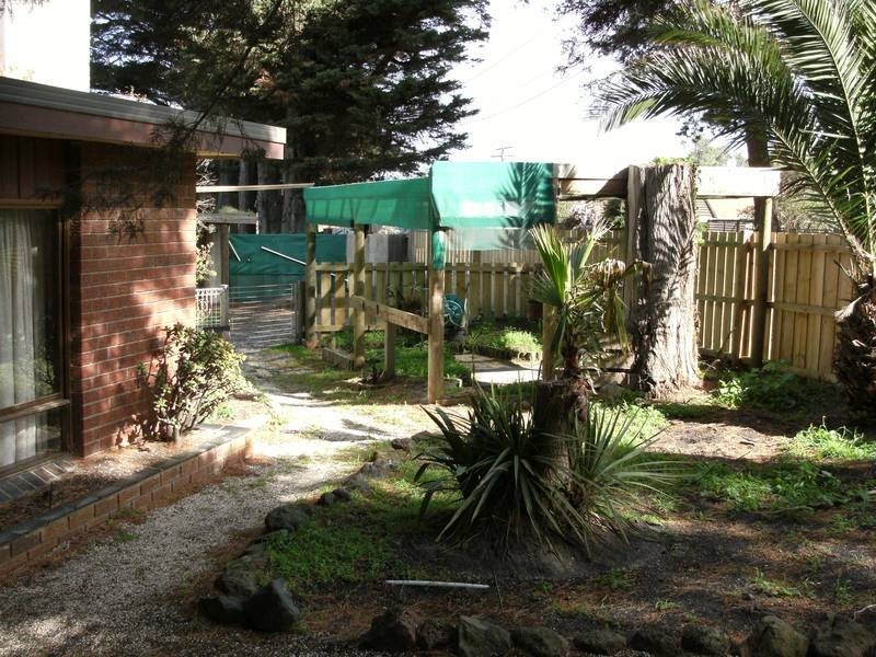13 Cliff Street, St Leonards VIC 3223