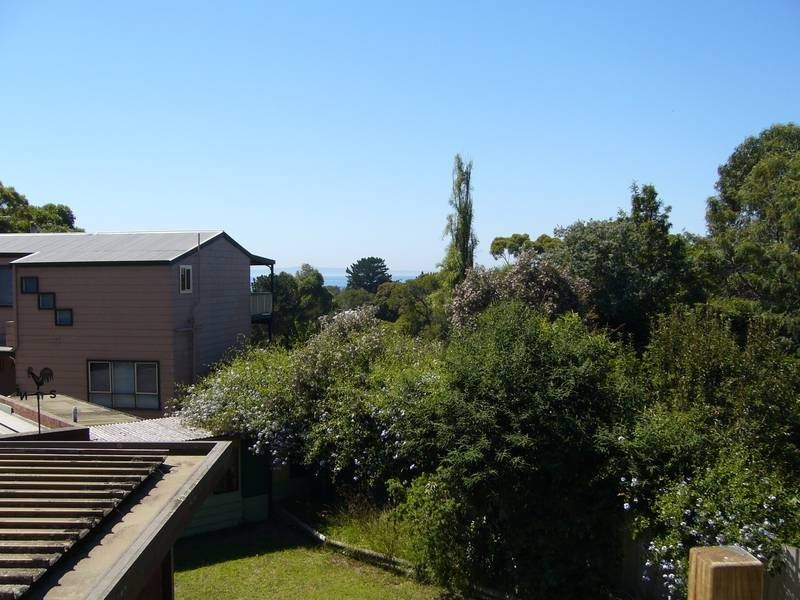13 Cliff Street, St Leonards VIC 3223