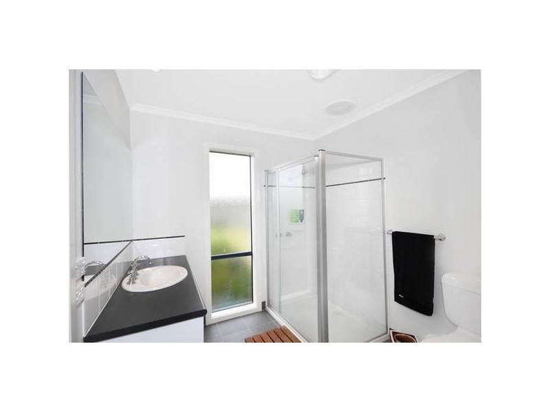 15 Golden Grove, Portarlington VIC 3223